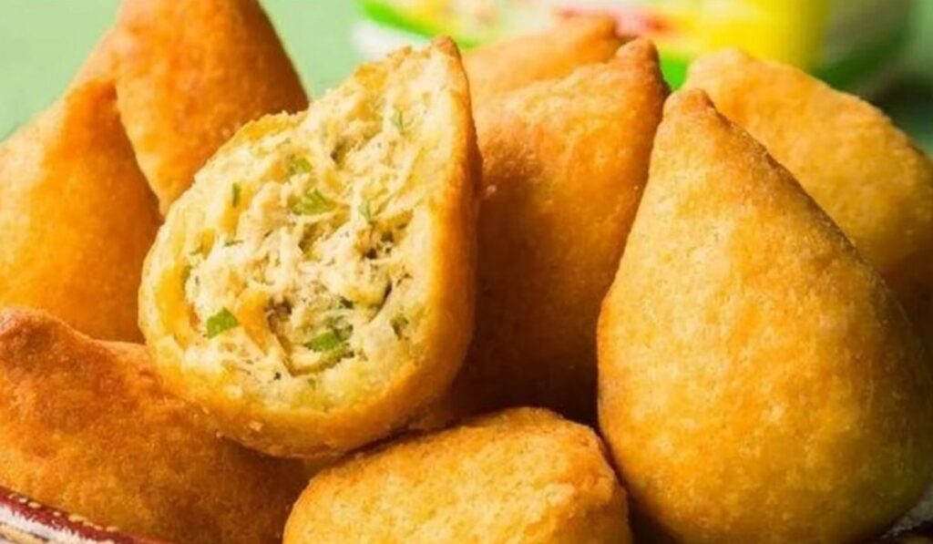 Receita de coxinha de frango para vender: Aprenda a fazer e lucrar